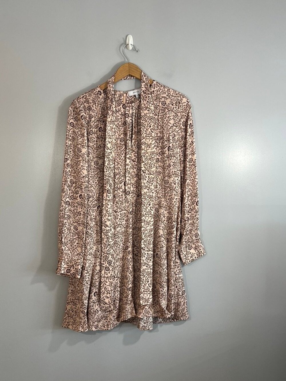 Reiss "Billie" Belted Pleated V-Neck Dress in Floral Fabric